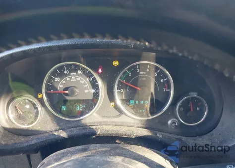 2013 Jeep Wrangler Unlimited Sahara из США, поврежденный, VIN 1C4BJWEG8DL665585